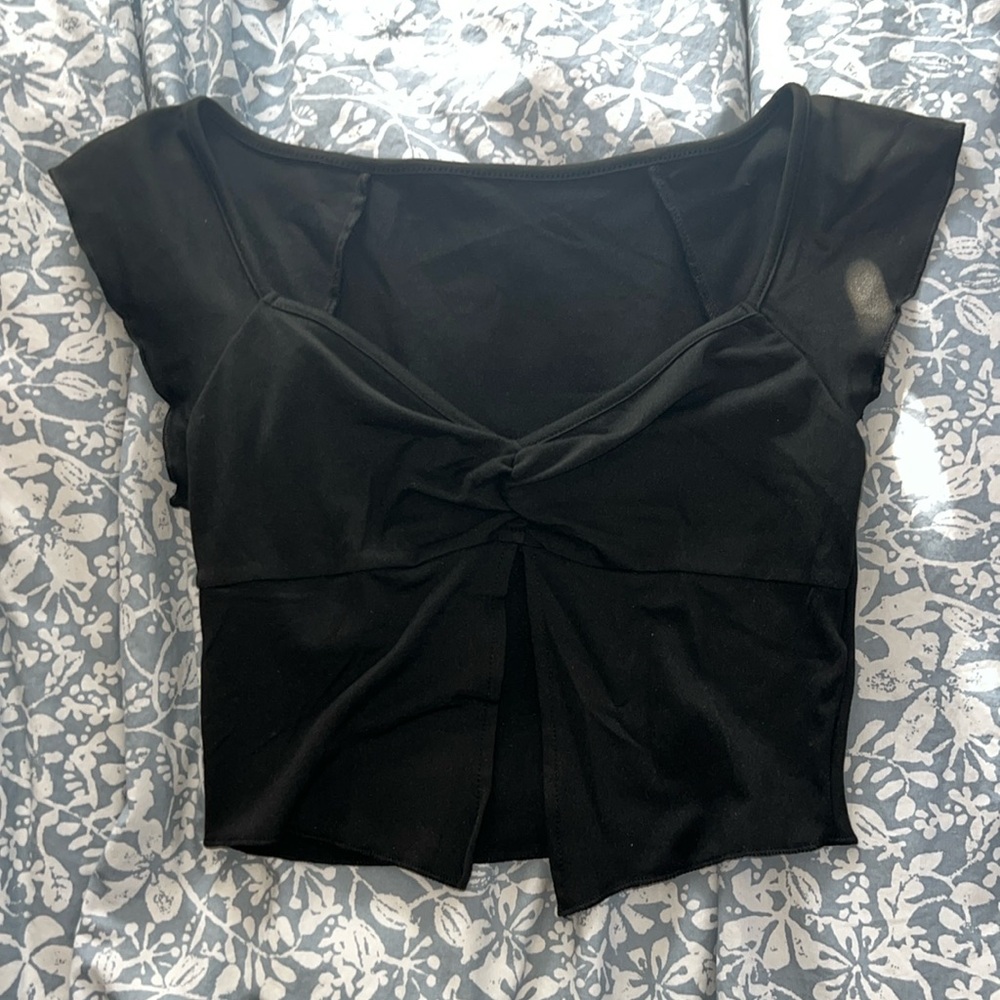 Black split crop top